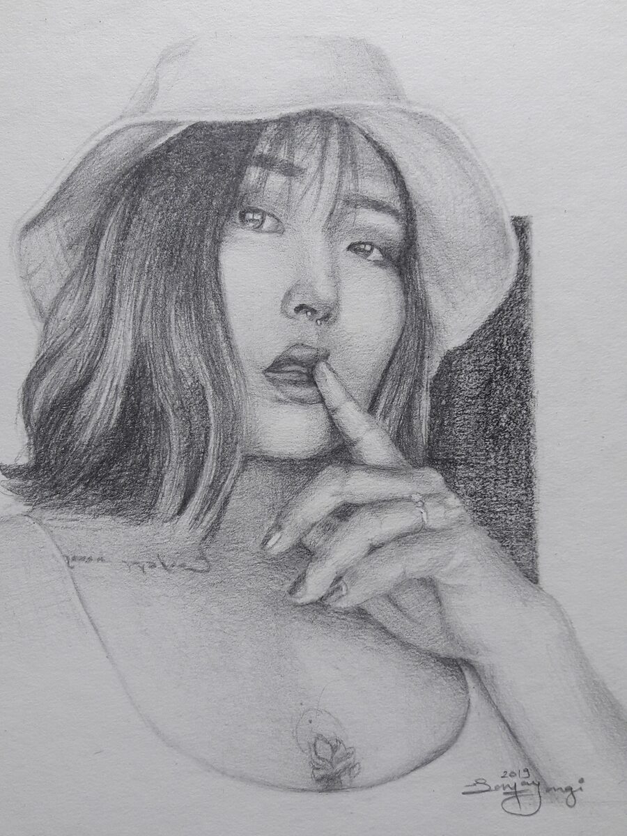 Pencil drawing woman with hat